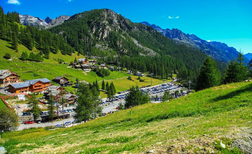 Les M�nuires
